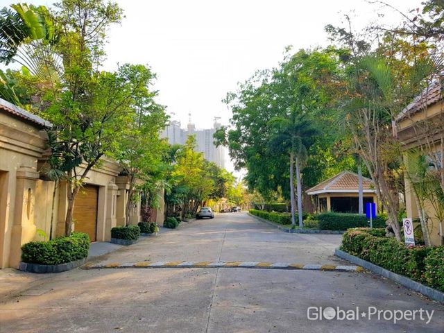 place photo 53