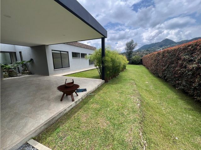 place photo 48