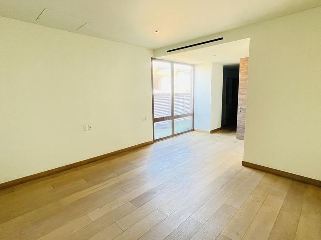 place photo 53