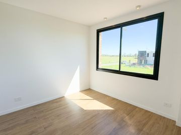 place photo 52