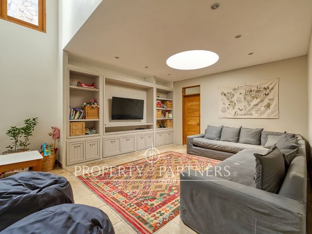 place photo 26
