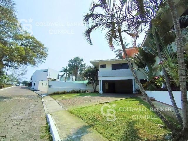 place photo 23
