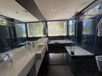 place photo 59