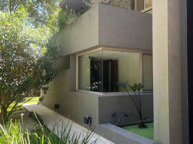 place photo 70
