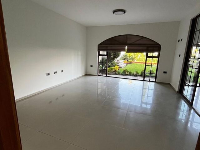 place photo 49