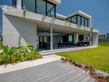 place photo 49