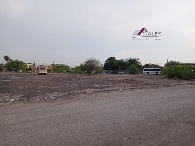 RENTA de Terreno de 7,522 M2 en CENTRO DE APODACA - Avenida de mucho flujo vehicular