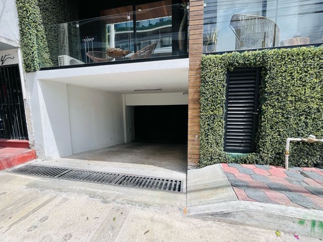 place photo 32