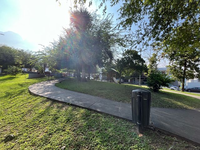 place photo 25