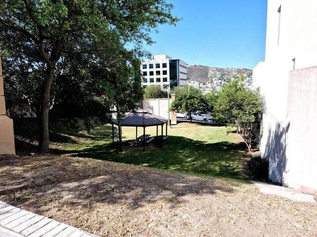 place photo 41