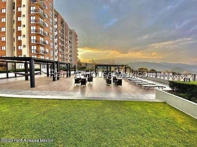 place photo 48