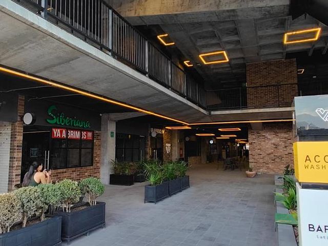 place photo 34