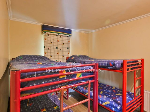 place photo 23