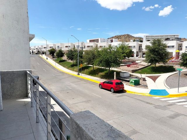 place photo 21