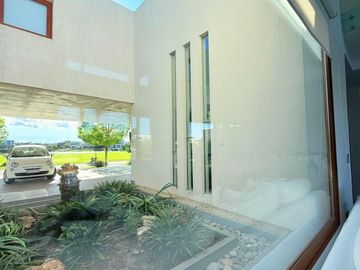place photo 39