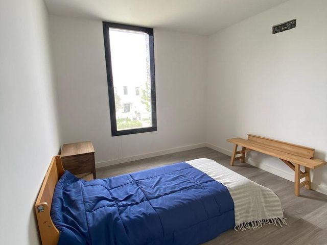 place photo 66