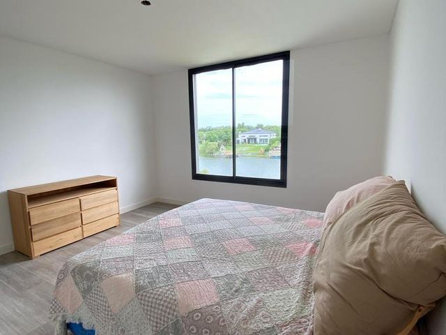 place photo 80