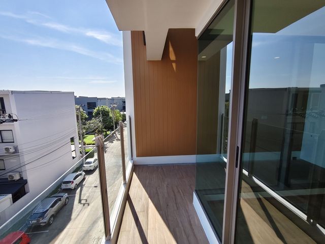 place photo 54