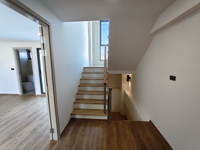 place photo 57