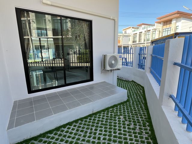 place photo 51