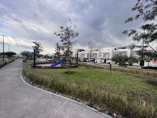 place photo 51