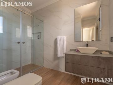 place photo 51