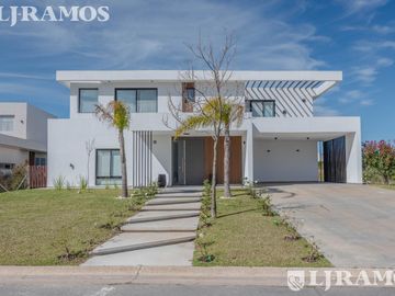 place photo 61