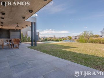 place photo 65