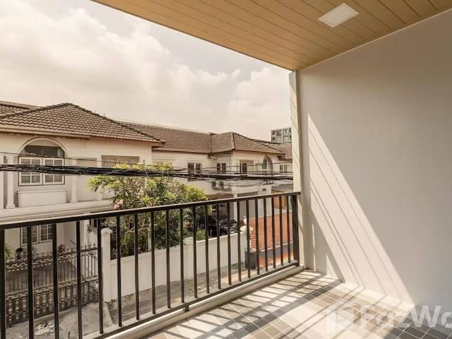 place photo 39