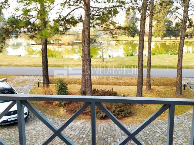 place photo 55