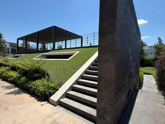 place photo 39