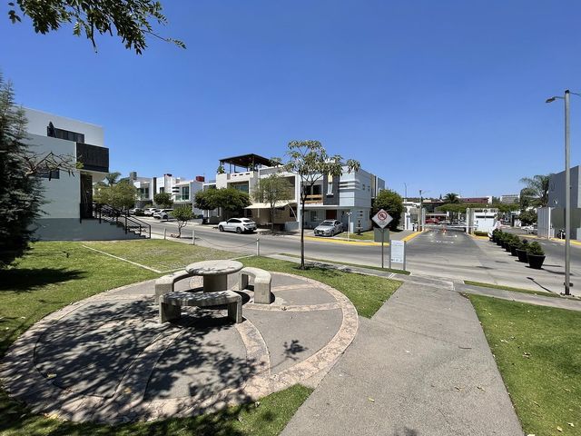 place photo 41