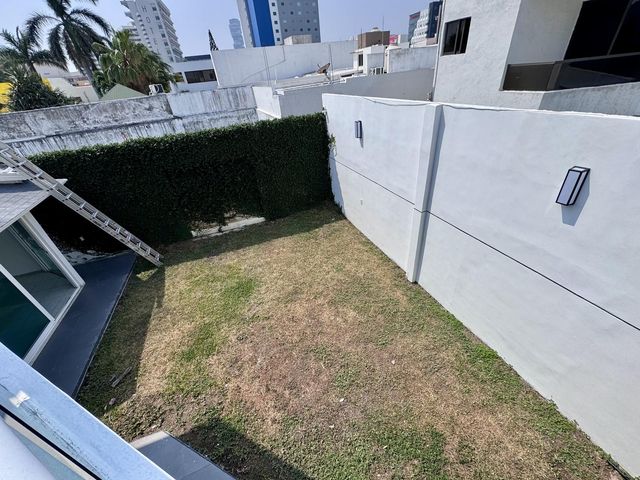 place photo 24
