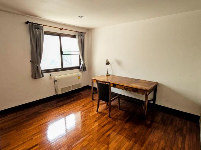 place photo 55