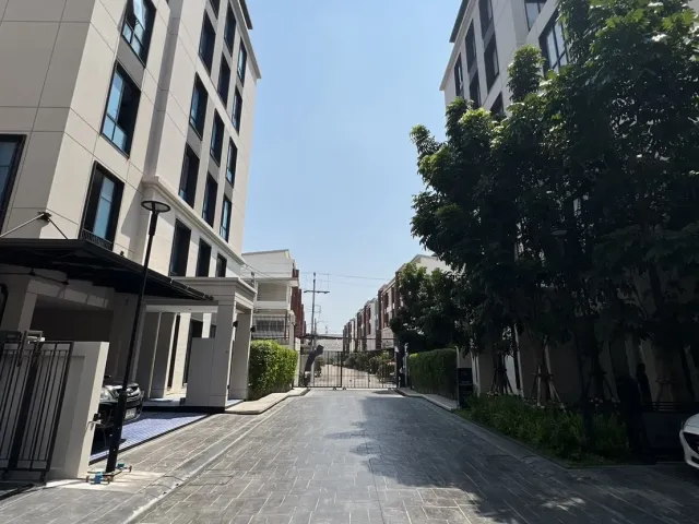place photo 70