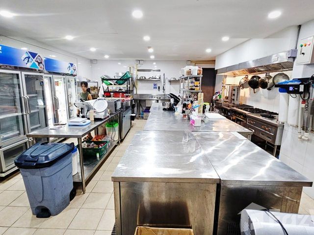 place photo 24