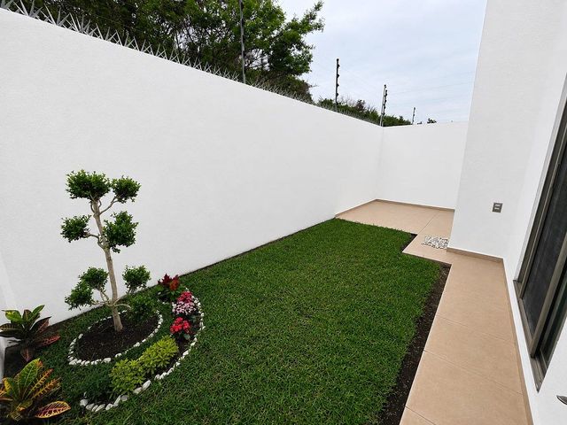 place photo 25