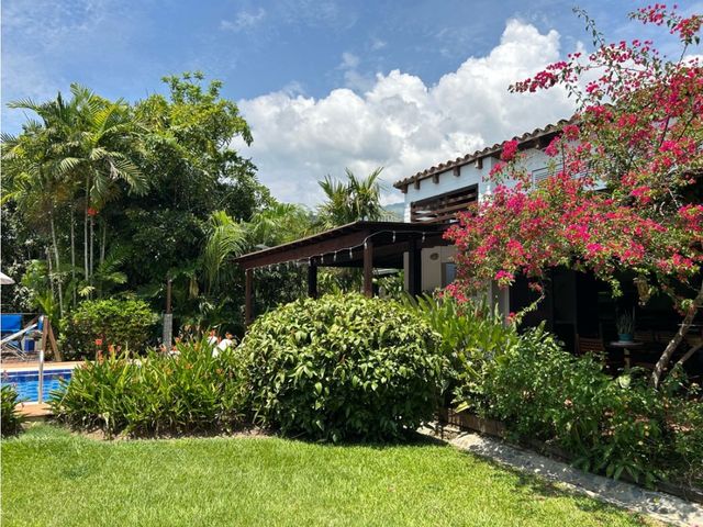 place photo 37