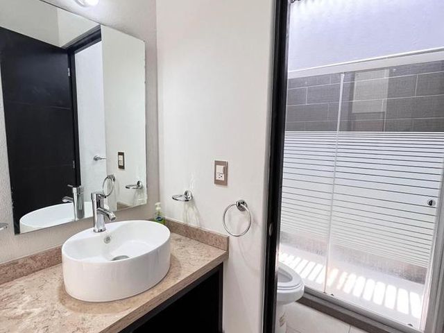 place photo 23