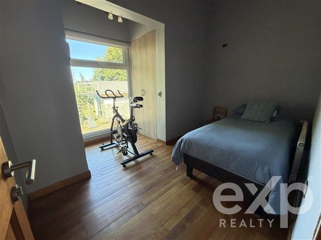 place photo 48