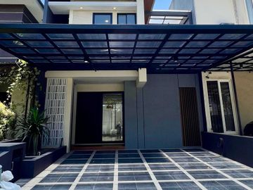 Rumah dijual di Gubeng - Garasi
