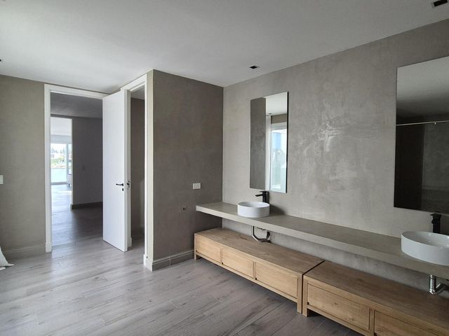 place photo 68