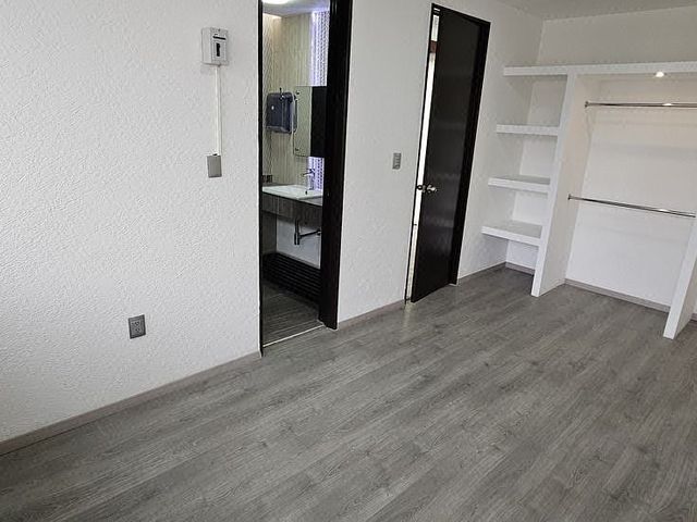 place photo 34
