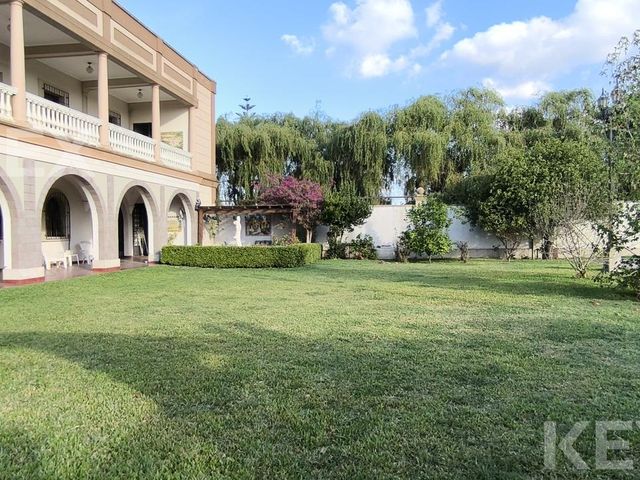 place photo 52