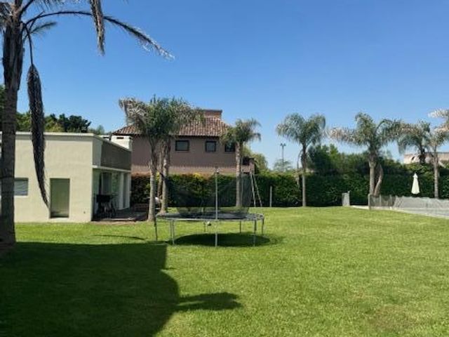 place photo 52