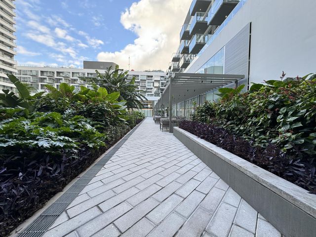 place photo 32