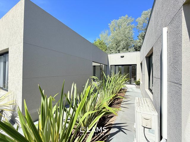 place photo 44