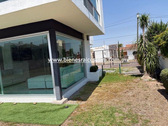 place photo 42