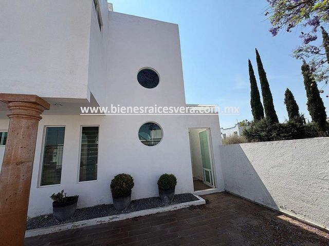 place photo 46