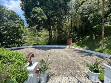place photo 60